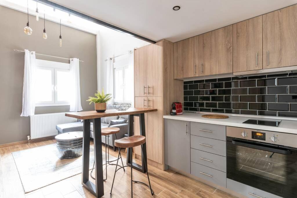 דירות סלוניקי Industrial Loft Near Seaside W 200Mbps מראה חיצוני תמונה