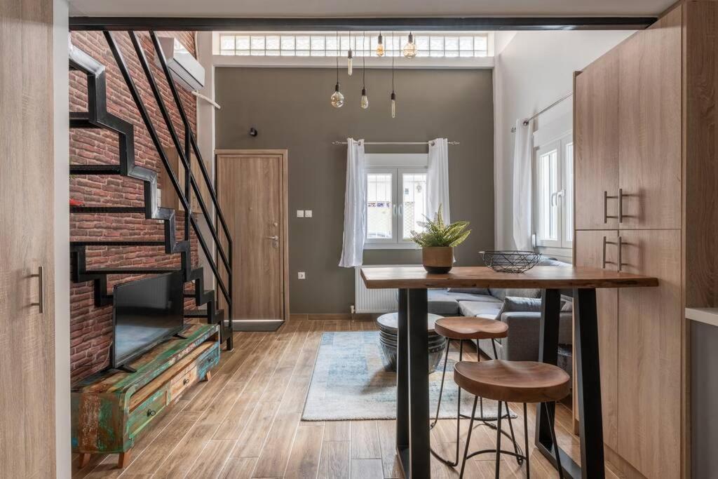 דירות סלוניקי Industrial Loft Near Seaside W 200Mbps מראה חיצוני תמונה