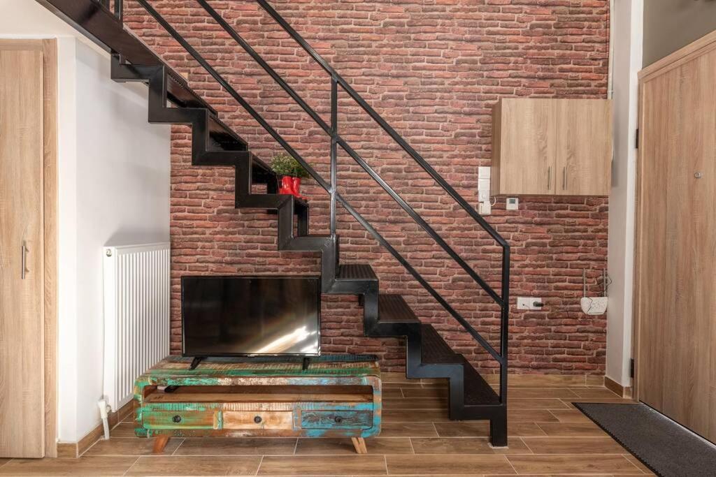 דירות סלוניקי Industrial Loft Near Seaside W 200Mbps מראה חיצוני תמונה