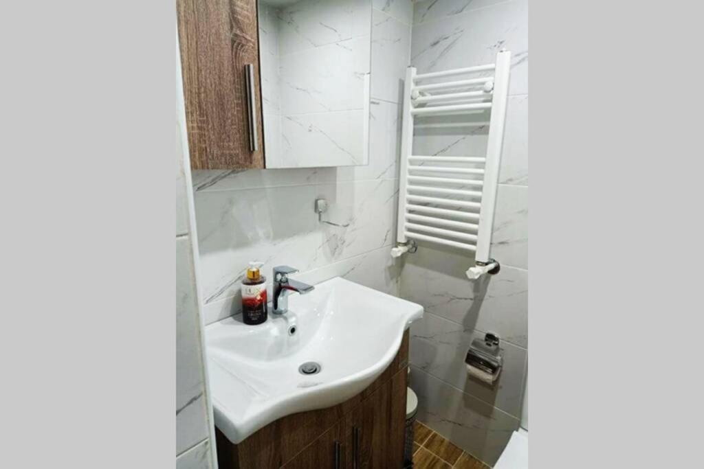 דירות סלוניקי Industrial Loft Near Seaside W 200Mbps מראה חיצוני תמונה